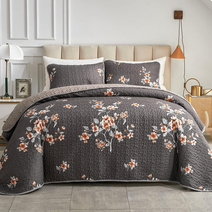 Flysheep 3 Pieces Quilt Set Full/Queen Size, Beige Floral Reversible Bedspread Coverlet Set, Soft Microfiber Lightweight Bed Cover for All Season (90" x 90", 1 Quilt+ 2 Pillow Shams)
