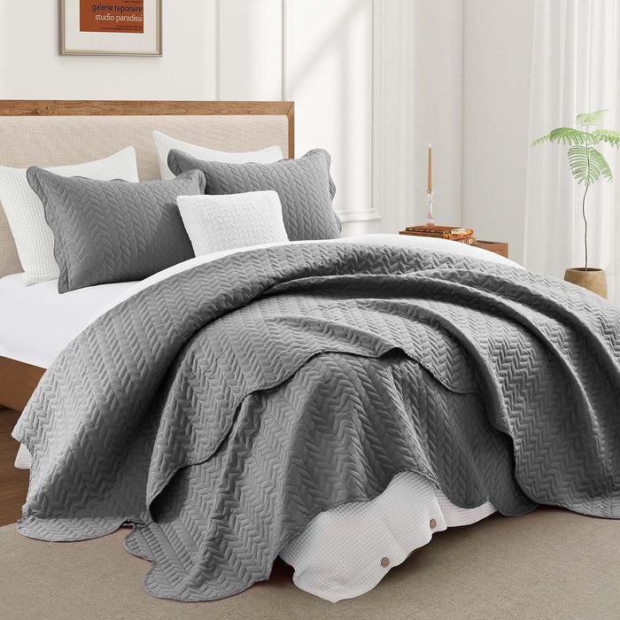 IR Imperial Rooms Queen Quilt Bedding Set Size (90" x 96") + 2 Pillow Shams (20" x 26"+ 2") - 3 Pcs All Season Lightweight Reversible Microfiber Coverlet Embossed Quilt Bedspread (Grey)