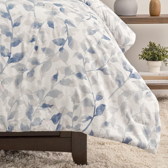Chanasya Premium Layered Leaf Queen Comforter Set - Soft Blue Botanical Leaf Reversible Comforter Bedding Set- 3-Pieces - 1 Comforter and 2 Pillow Shams, Queen Size
