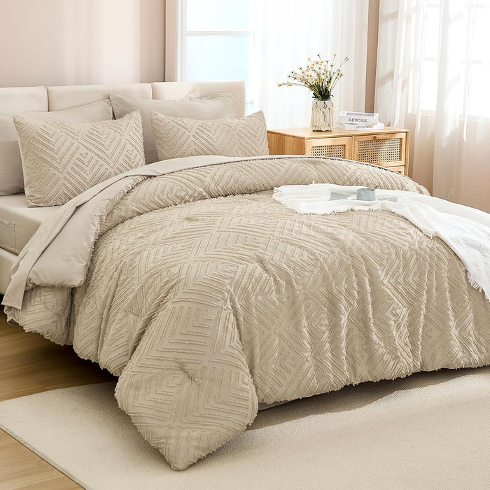 Andency Queen Comforter Set 7 Piece Dark Emerald Green - Bed in a Bag Queen Boho Lightweight Fluffy Tufted Bedding Sets with Comforter, Sheets, Pillowcases & Shams