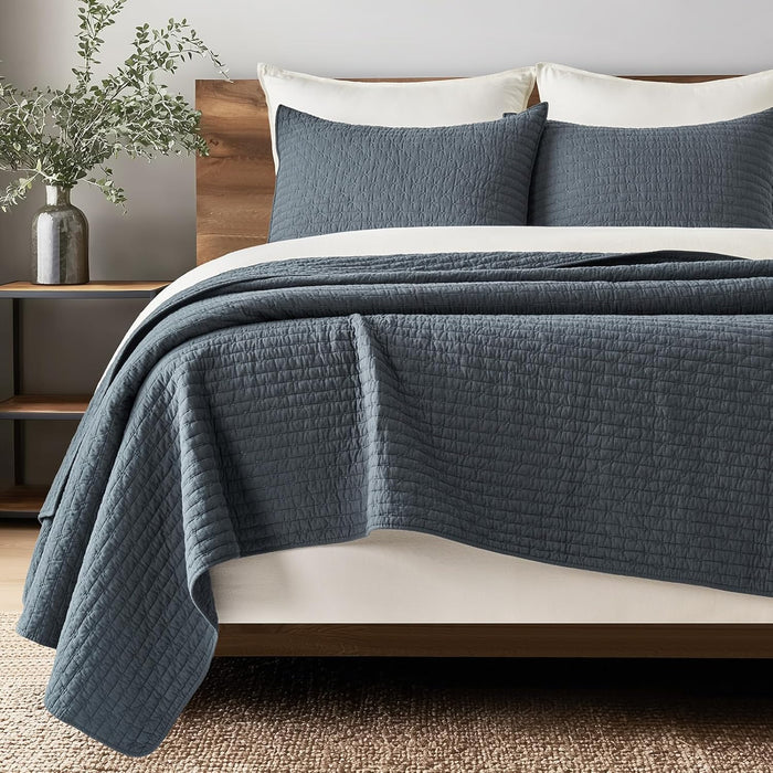 EVERGRACE x Kinsey Walsh Cross Stitch Pre-Washed Cotton Quilt Bedding Set King Size, Oversized 3 Pieces Lightweight Bedspread Coverlet for All Season, with 2 Matching Shams, Dusty Blue, 108"x96"