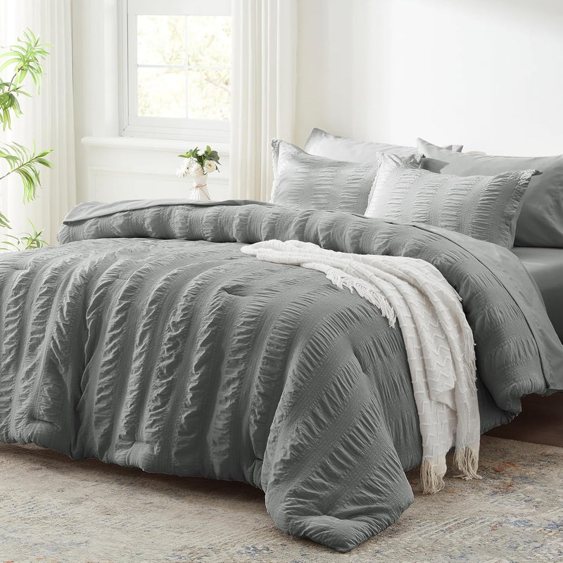Zzlpp Queen Comforter Set 7 Pieces, Olive Green Seersucker Bed in a Bag with Comforter and Sheets, All Season Bedding Sets with 1 Comforter, 2 Pillow Shams, 2 Pillowcases, 1 Flat Sheet
