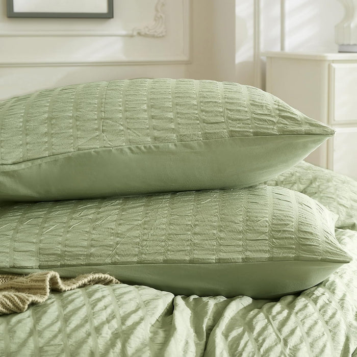 JELLYMONI Seersucker Standard Pillowcase Set, 2 Pack White Breathable Pillow Covers with Envelope Closure, Textured Polyester Bed Pillow Covers for Stylish Bedding (Pillows are not Included)