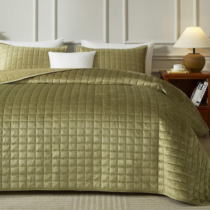 Powdion Velvet Quilt King Size,Bedspread Quilted Bedding Set,Luxurious Soft Coverlet Set Lightweight Velvet Comforter with Pillow Shams, Gold Caramel,96x106 Cross Stitch Striped Quilt Set