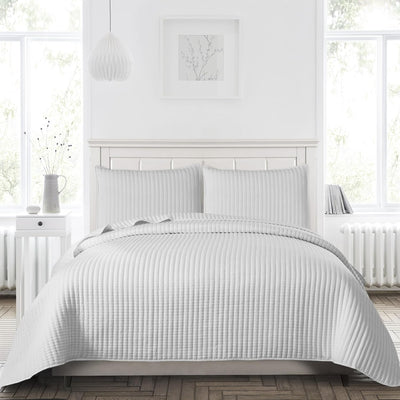 Petrichor White Quilt King Size Bedspread-Pre-Washed Lightweight for All Seasons,Ultra Soft & Breathable Comforter,Machine Washable,3-Piece Set:1Quilt(106" x96”) and 2 Pillow Shams(20"x36")