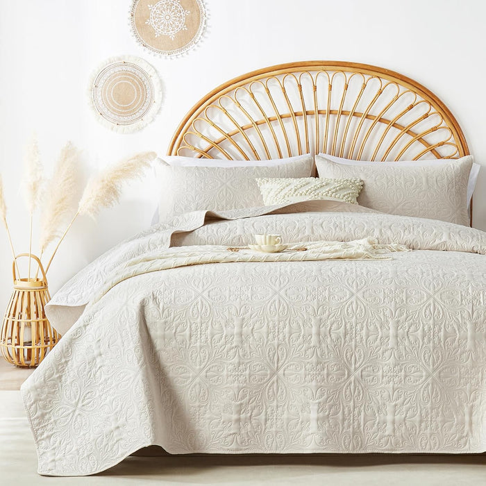 akkialla Full Queen Quilt Bedding Set for All Seasons,Lightweight White Bedspreads Queen Size,Modern Style Microfiber Soft Floral Pattern Coverlet Set(1 Quilt,2 Pillow Shams)