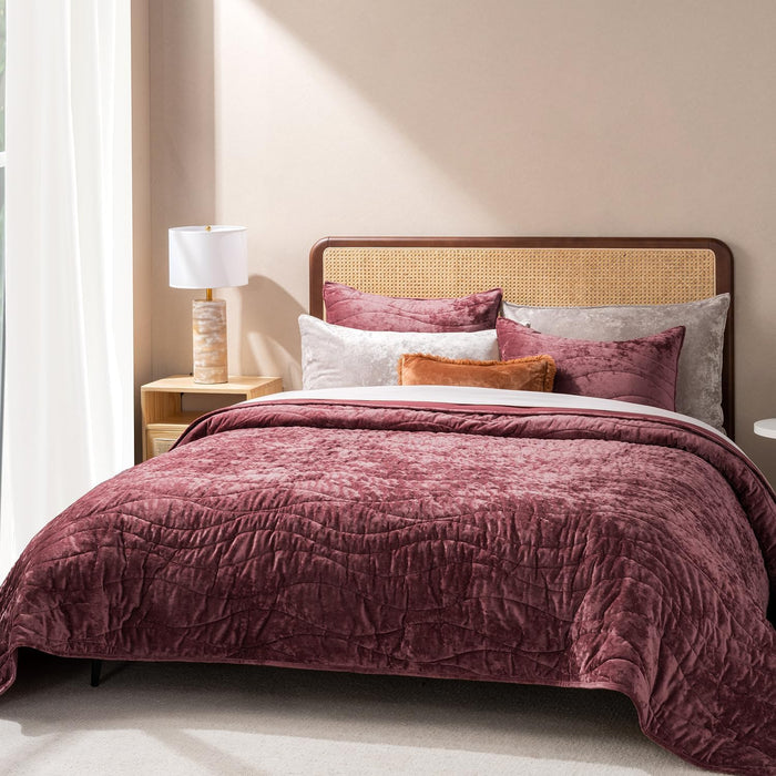 EVERGRACE Velvet Quilt Set King Size, Luxurious Soft Quilted Bedding Sets, Lightweight Velvet Comforter for All Season, Striped Channel Bedspread Coverlet with 2 Shams, Terracotta Clay