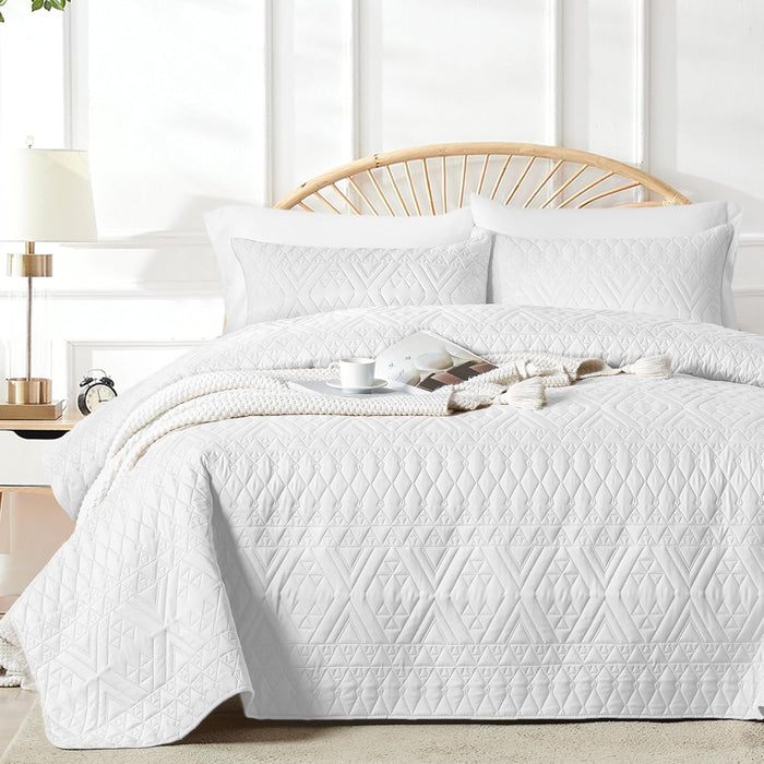akkialla King/Cal King Size Quilt Bedding Set,Beige Lightweight Microfiber Soft Bedspread,Modern Style Geometric Pattern Coverlet Set for All Seasons,3 Piece(1 Quilt,2 Pillow Shams)