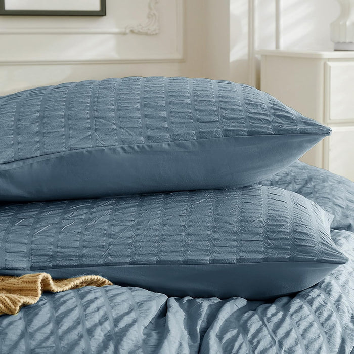 JELLYMONI Seersucker Standard Pillowcase Set, 2 Pack White Breathable Pillow Covers with Envelope Closure, Textured Polyester Bed Pillow Covers for Stylish Bedding (Pillows are not Included)