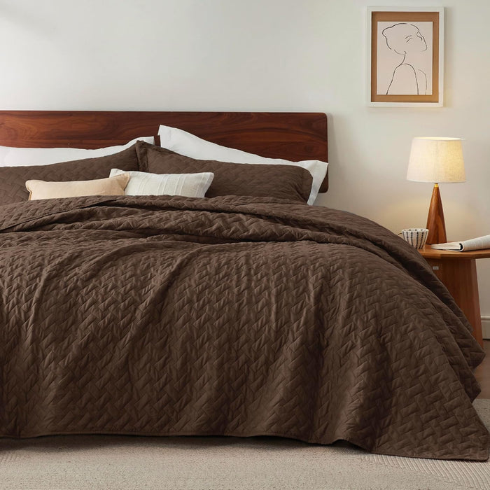 Bedsure Quilts King Size - Grey Bedspreads King Size with Basket Weave Pattern, Soft Quilt Bedding Set, Lightweight Comforter Set Coverlet for All Seasons with 2 Pillow Shams (106" x 96")