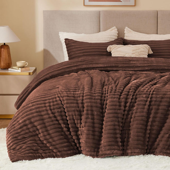 BEDELITE Fleece Queen Comforter Set -Super Soft & Warm Fluffy Cream White Bedding, Luxury Fuzzy Heavy Bed Set for Winter with 2 Pillow Cases