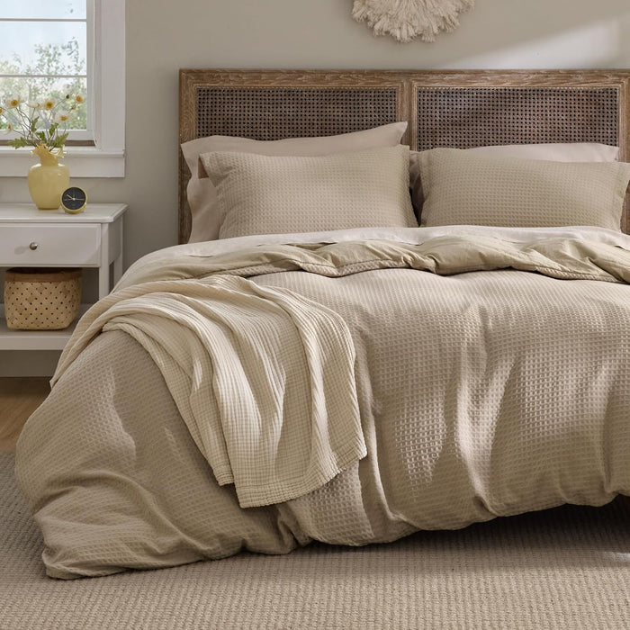 Bedsure Luxury Waffle Duvet Cover King Size - Textured Duvet Cover Set, Soft, Breathable Bedding Set (104"x90") with 2 Pillow Shams for All Season, Olive Green, Comforter Not Included