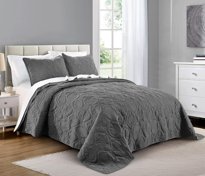 Pure Bedding Quilt Set Full/Queen Size Light Grey - Oversized Bedspread - Soft Microfiber Lightweight Coverlet for All Season - 3 Piece Includes 1 Quilt and 2 Shams, Geometric Pattern