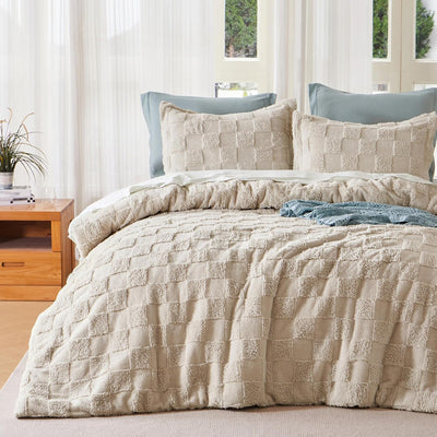 Joiedomi Tufted Queen Comforter Set, 3 Pieces Beige Boho Queen Bedding Set with 1 Plaid Geometric Comforter and 2 Pillow Shams, Checkered Bed in a Bag for All Seasons