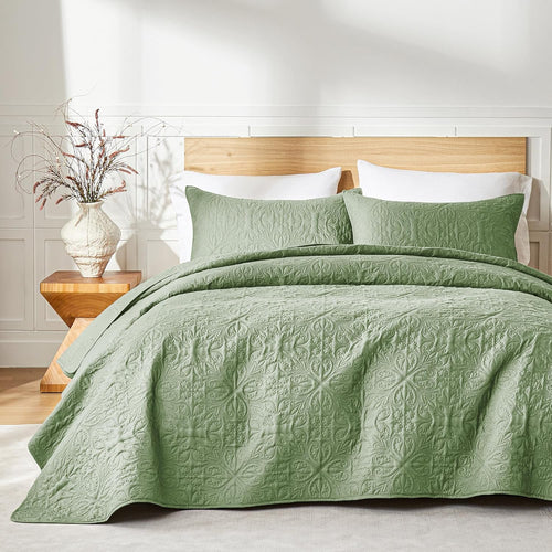 akkialla Full Queen Quilt Bedding Set for All Seasons,Lightweight White Bedspreads Queen Size,Modern Style Microfiber Soft Floral Pattern Coverlet Set(1 Quilt,2 Pillow Shams)