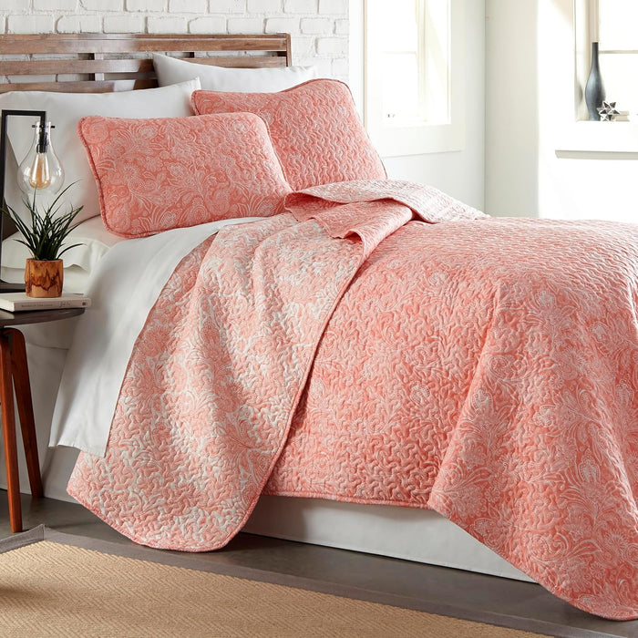 Southshore Fine Living, Inc. Oversized Full/Queen Quilt Bedding Set, Jacobean Willow Floral Quilt Set Queen or Full Size with 2 Matching Pillow Shams, Lightweight Bedspread, Soft and Cozy, Red