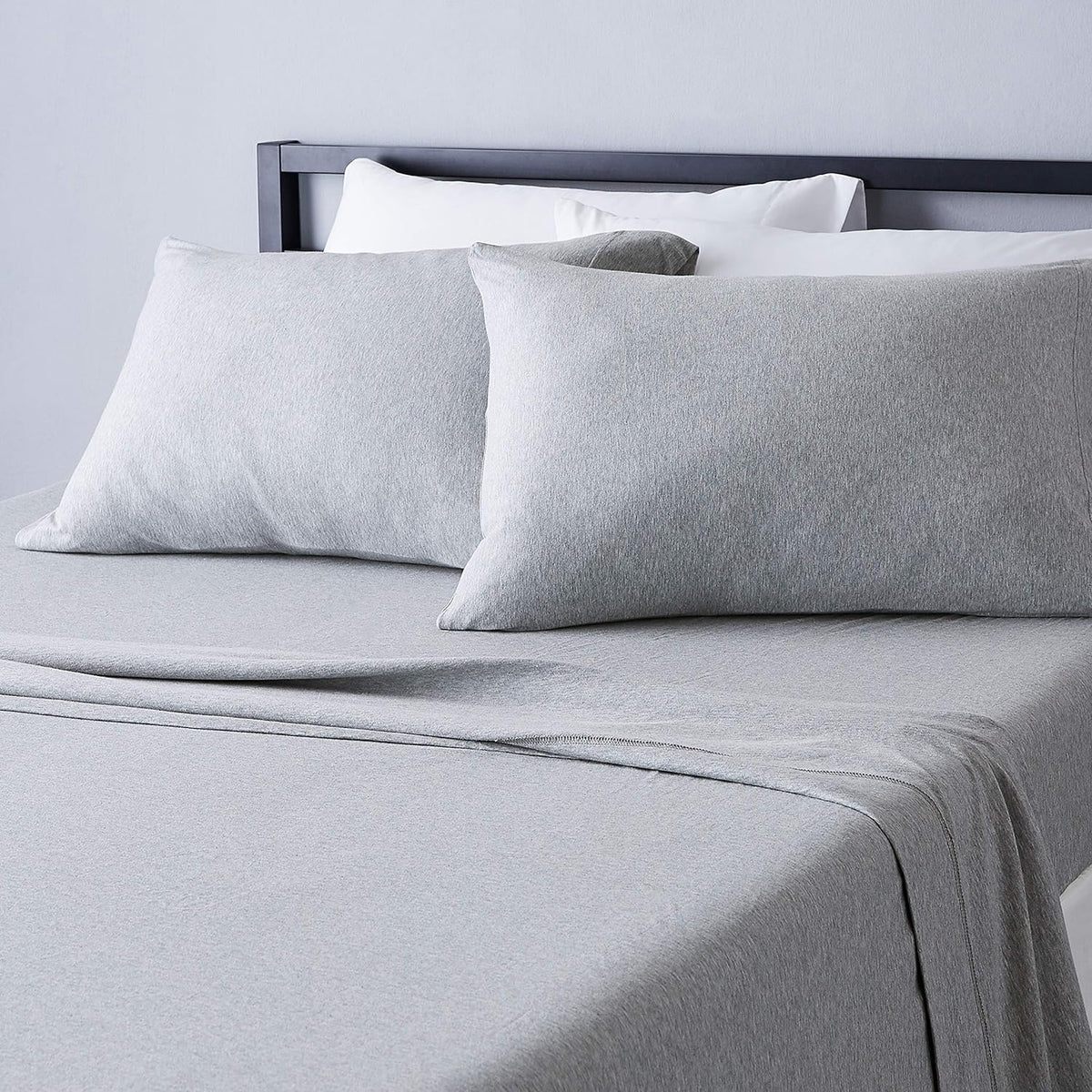 Amazon Basics 4 Piece Bed Sheets Set, 100% Cotton Jersey, Includes Super Soft, Flat and Fitted Sheets, Pillowcase, King, Oatmeal, Solid