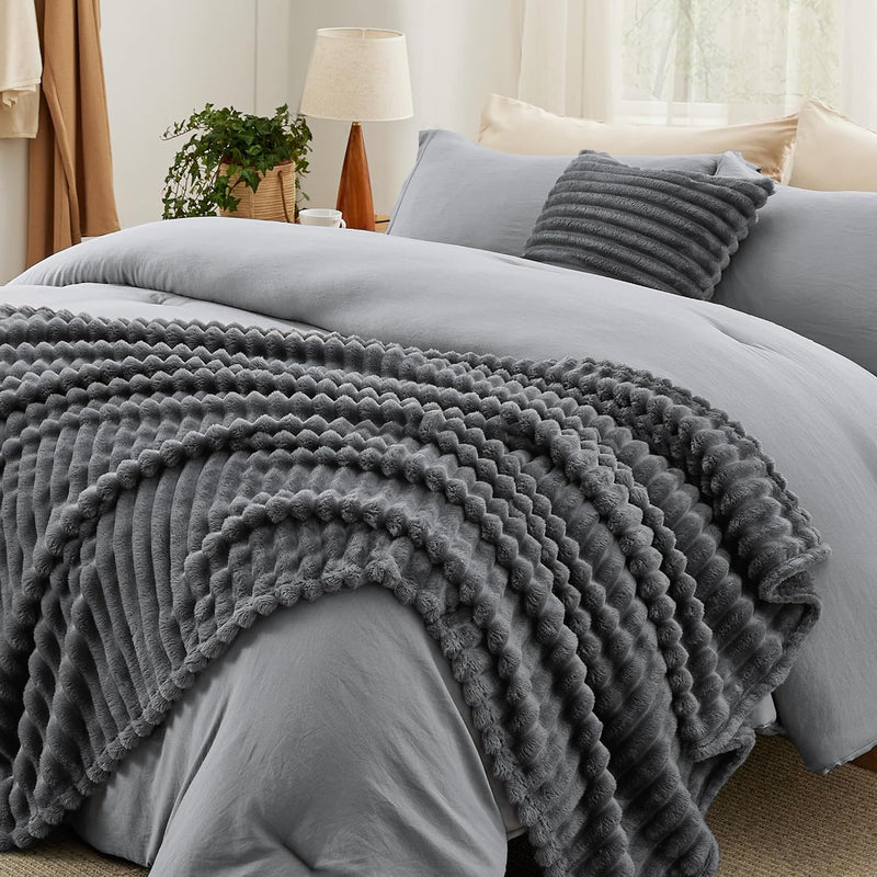 Bedsure Comforter Queen Size 5 Pieces - Queen Size Comforter Set with Fleece Throw Blanket and Decorative Pillow, Lightweiget Bedding Comforter Sets, All Season Bedding Sets, Khaki
