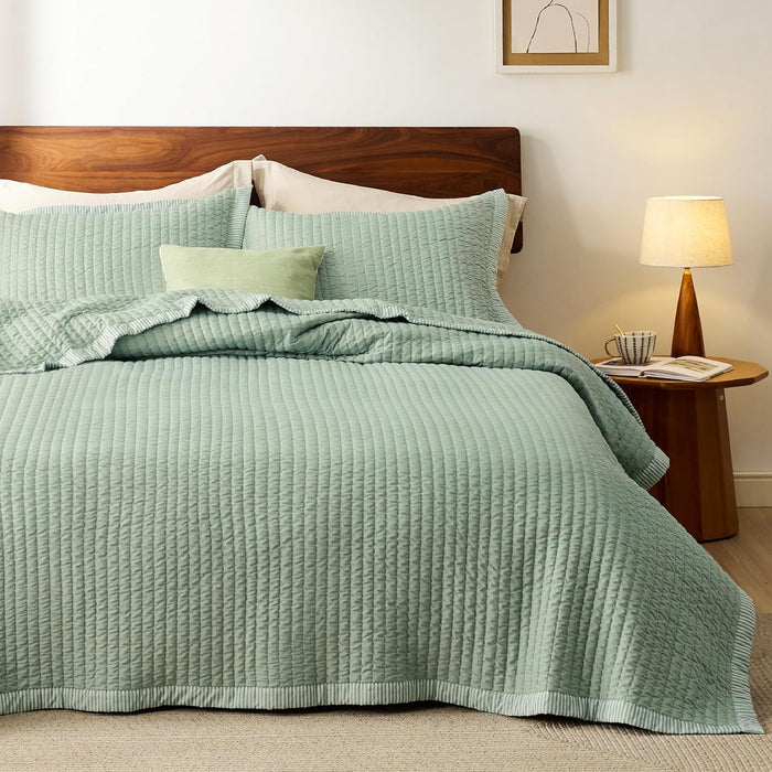 Bedsure Quilts Queen Size - Queen Quilt Bedding Set Bedspread Coverlet Comforter, Lightweight Corduroy Pattern Bedspread, 3-Piece Set with 90"x96" Coverlet & 2 Pillow Shams, All-Season Soft Microfiber