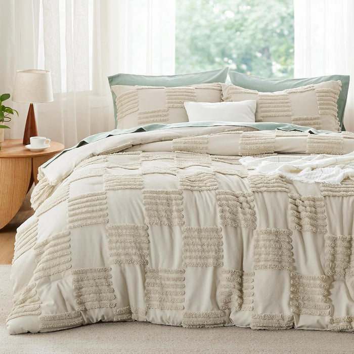 Bedsure Queen Size Comforter Set Beige, Boho Tufted Bed Set, Checkered Farmhouse Shabby Chic Bedding, 3 Pieces, 1 Plaid Geometric Comforter and 2 Pillow Shams
