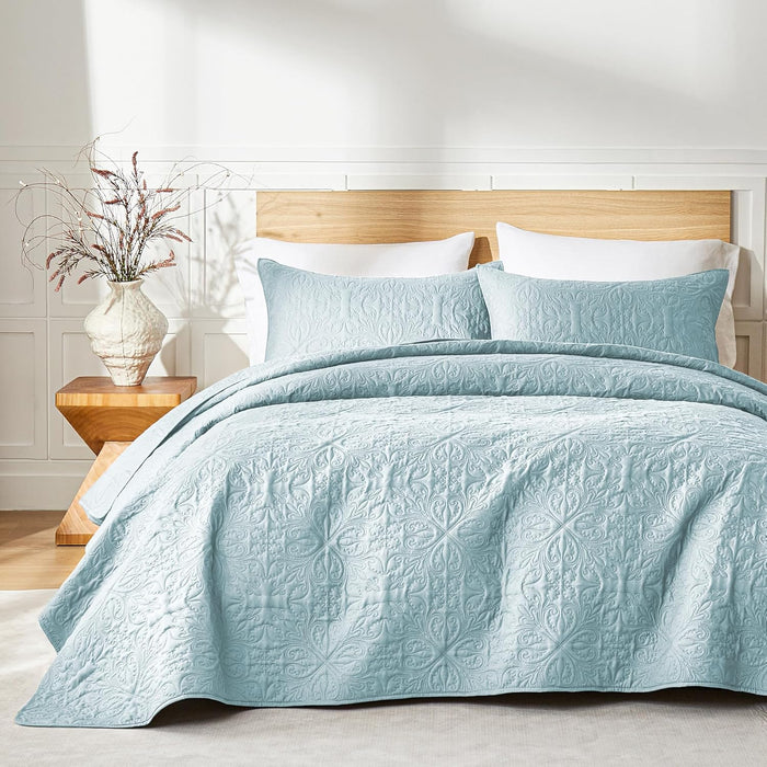 akkialla Full Queen Quilt Bedding Set for All Seasons,Lightweight White Bedspreads Queen Size,Modern Style Microfiber Soft Floral Pattern Coverlet Set(1 Quilt,2 Pillow Shams)