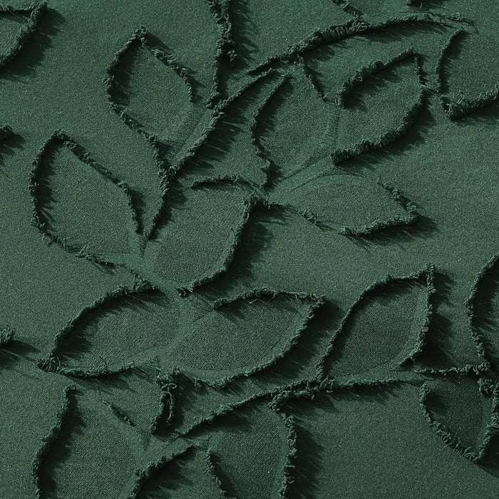 Litanika Queen Size Comforter Set Emerald Green, 3 Piece Dark Green Boho Tufted Bedding, Forest Green Fluffy Farmhouse Bed Set for All Season with 2 Leaf Pattern Pillowcases（90x90In）