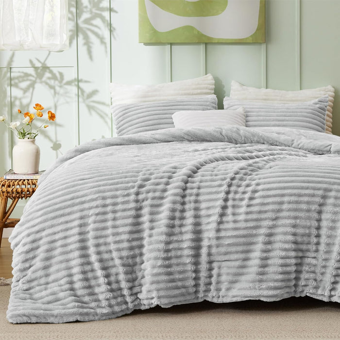 Bedsure Fluffy Comforter Set Queen - Super Soft Faux Fur Bed Set Cream White, All Seasons Warm Plush Fleece Bedding, 3 Pieces, 1 Shaggy Fuzzy Queen Size Comforter with 2 Pillowcases