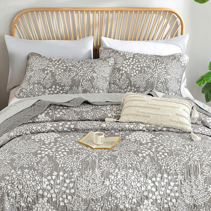 WONGS BEDDING Gray Quilt Set King Size, Botanical Print Bedspread Coverlet Set, Soft Lightweight Farmhouse Floral Quilt Bedding Set for All Season (104"x90")