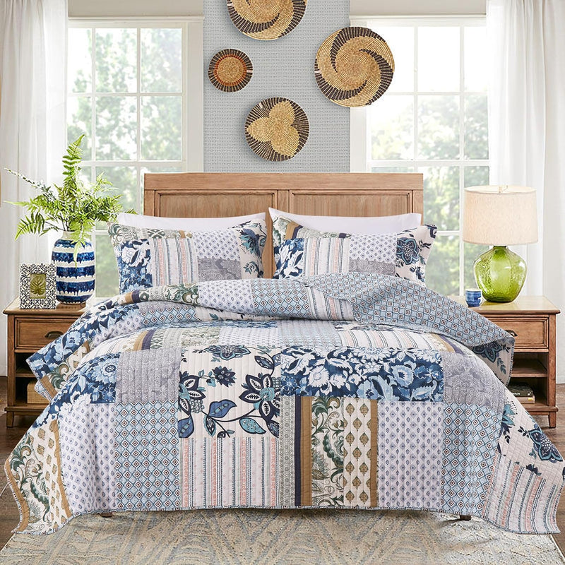 Yvooxny Quilt Set King Size Reversible Country Farmhouse Floral Real Patchwork Quilted Bedspread 3-Piece Quilt Set with Pillowcases with Ruffles for All Seasons, 96 x 108 Inches