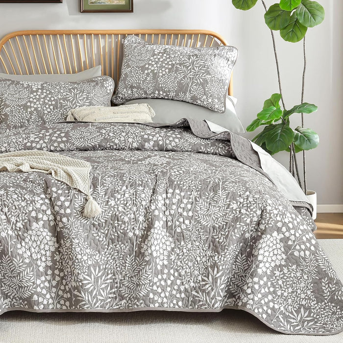 WONGS BEDDING Gray Quilt Set King Size, Botanical Print Bedspread Coverlet Set, Soft Lightweight Farmhouse Floral Quilt Bedding Set for All Season (104"x90")