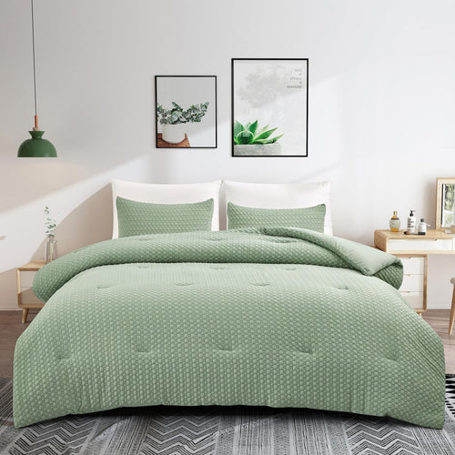 3-Piece Comforter Set – Checkered Seersucker comforters Quilt Set with Microfiber Fill – Includes 1 Comforter & 2 Pillowcases – Lightweight, Soft & Wrinkle-Resistant (Green, Queen)