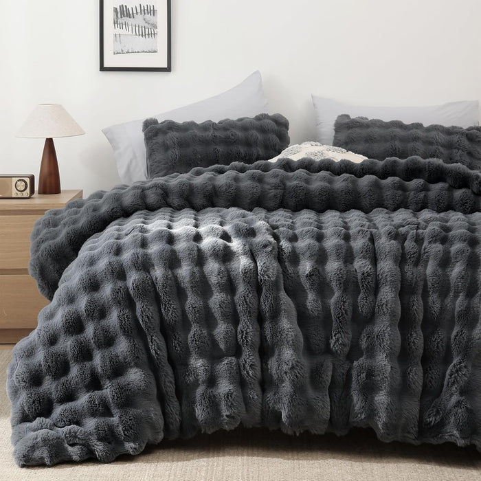 YIKUSH Black Comforter Set Full - Luxurious Faux Fur Comforter for Winter, Fluffy Comforter Queen Set with 2 Pillowcases, Soft Warm Black Bedding Set