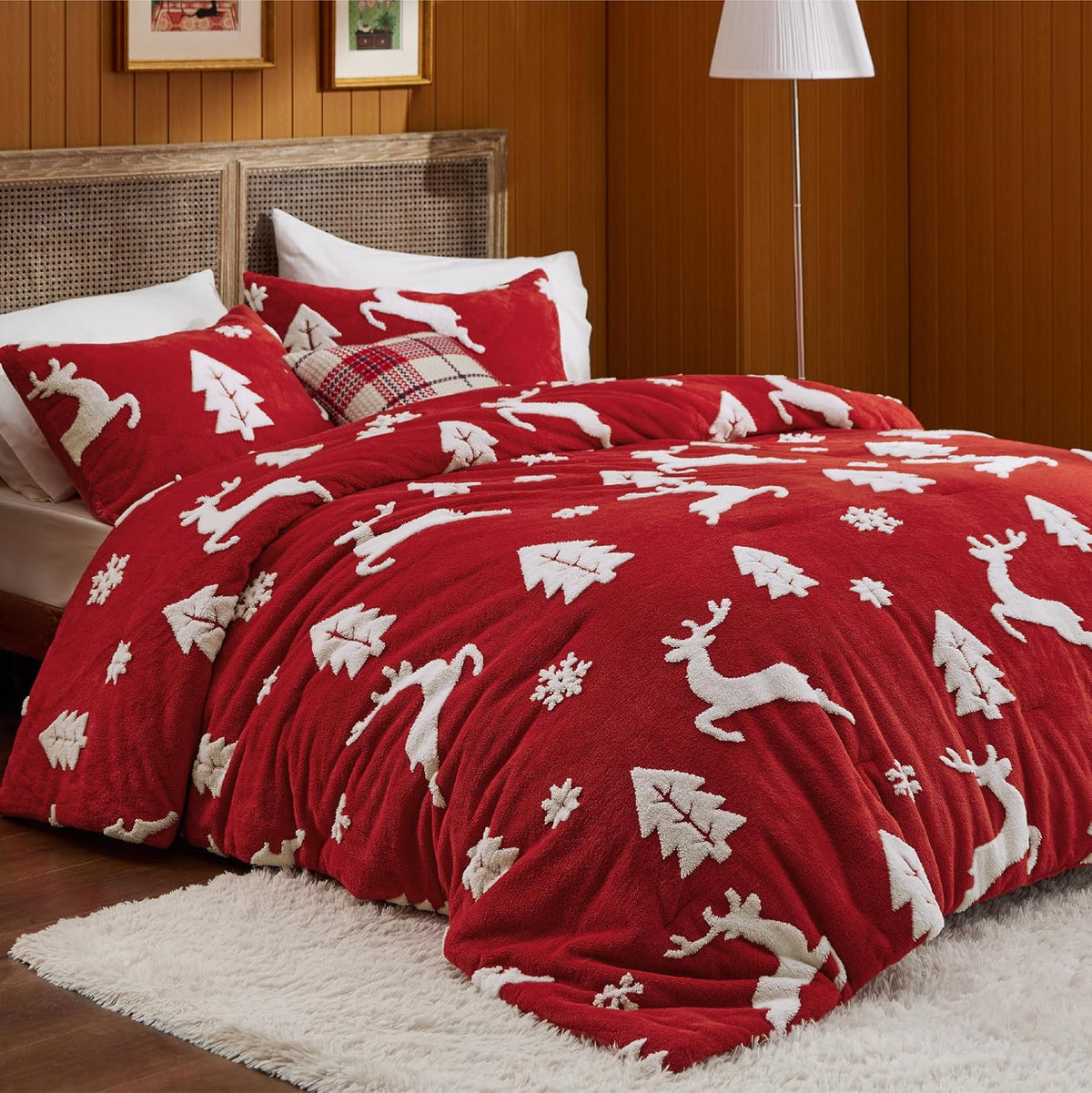 Bedsure Fluffy Christmas Comforter Set King - Christmas Bedding with White Snowflake, Warm Fleece Bed Sets for Winter, 3 Pieces, 1 Soft Plush Shaggy Comforter with 2 Pillowcases