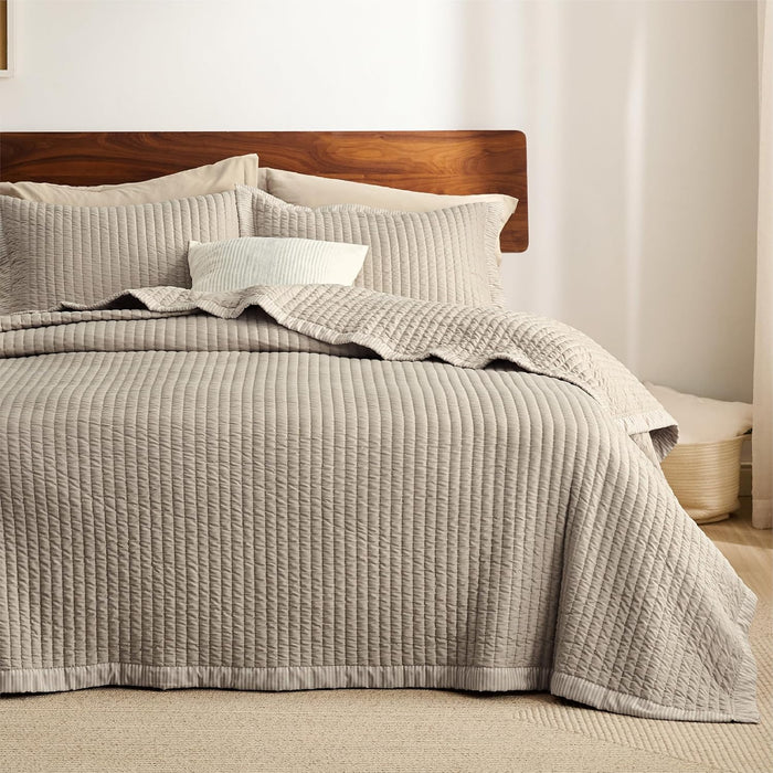 Bedsure Quilts Queen Size - Queen Quilt Bedding Set Bedspread Coverlet Comforter, Lightweight Corduroy Pattern Bedspread, 3-Piece Set with 90"x96" Coverlet & 2 Pillow Shams, All-Season Soft Microfiber