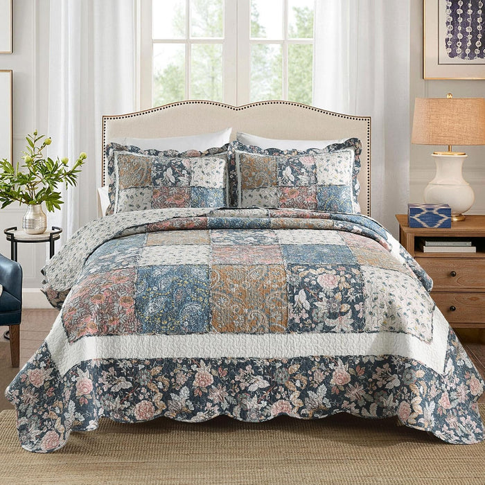 Yvooxny Quilt Set King Size Reversible Country Farmhouse Floral Real Patchwork Quilted Bedspread 3-Piece Quilt Set with Pillowcases with Ruffles for All Seasons, 96 x 108 Inches
