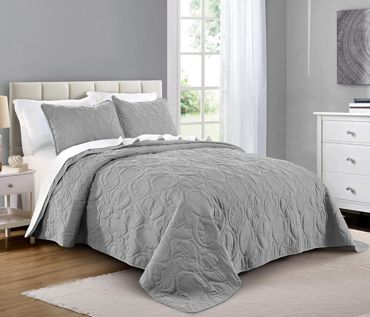 Pure Bedding Quilt Set Full/Queen Size Light Grey - Oversized Bedspread - Soft Microfiber Lightweight Coverlet for All Season - 3 Piece Includes 1 Quilt and 2 Shams, Geometric Pattern
