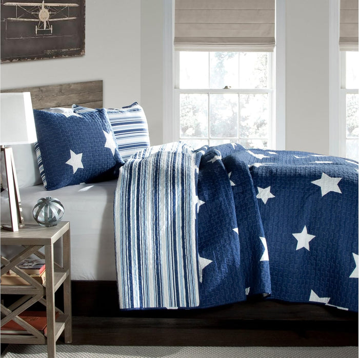 Lush Decor Star Quilt - Reversible 2 Piece Pattern Striped Bedding Set with Pillow Sham - Twin - Red