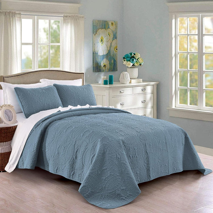 Pure Bedding Quilt Set Full/Queen Size Light Grey - Oversized Bedspread - Soft Microfiber Lightweight Coverlet for All Season - 3 Piece Includes 1 Quilt and 2 Shams, Geometric Pattern