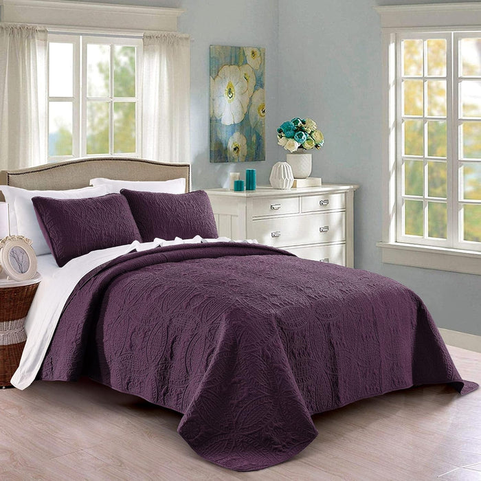 Pure Bedding Quilt Set Full/Queen Size Light Grey - Oversized Bedspread - Soft Microfiber Lightweight Coverlet for All Season - 3 Piece Includes 1 Quilt and 2 Shams, Geometric Pattern