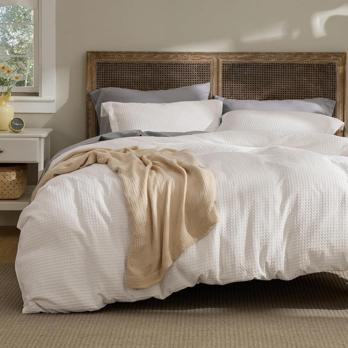 Bedsure Luxury Waffle Duvet Cover King Size - Textured Duvet Cover Set, Soft, Breathable Bedding Set (104"x90") with 2 Pillow Shams for All Season, Olive Green, Comforter Not Included