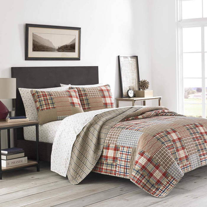 Eddie Bauer - Queen Quilt Set, Reversible Cotton Bedding with Matching Shams, Lightweight Home Decor for All Seasons (Eastmont Navy, Queen)