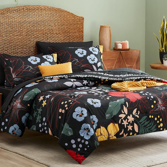 CASAAGUSTO Queen Comforter Set, 7 PCS Green Butterfly Floral Comforter Set with Flowers Leaves Pattern, Soft Seersucker Design All Season Queen Size Bedding Set(90"X90")