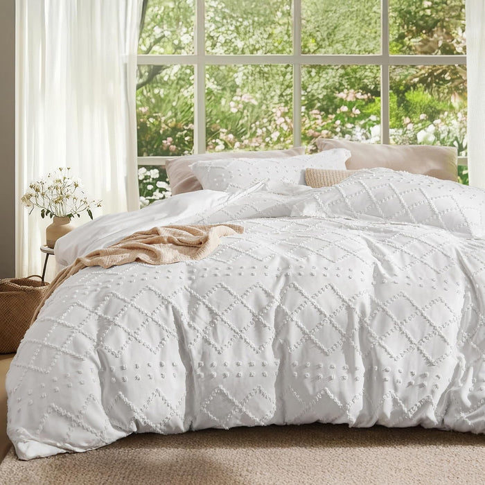 Bedsure Boho Duvet Cover Queen Size - Dark Green Tufted Boho Bedding, Farmhouse Shabby Chic Embroidery Bedding for All Seasons, 3 Pieces, 1 Soft Jacquard Queen Comforter Cover and 2 Pillow Shams