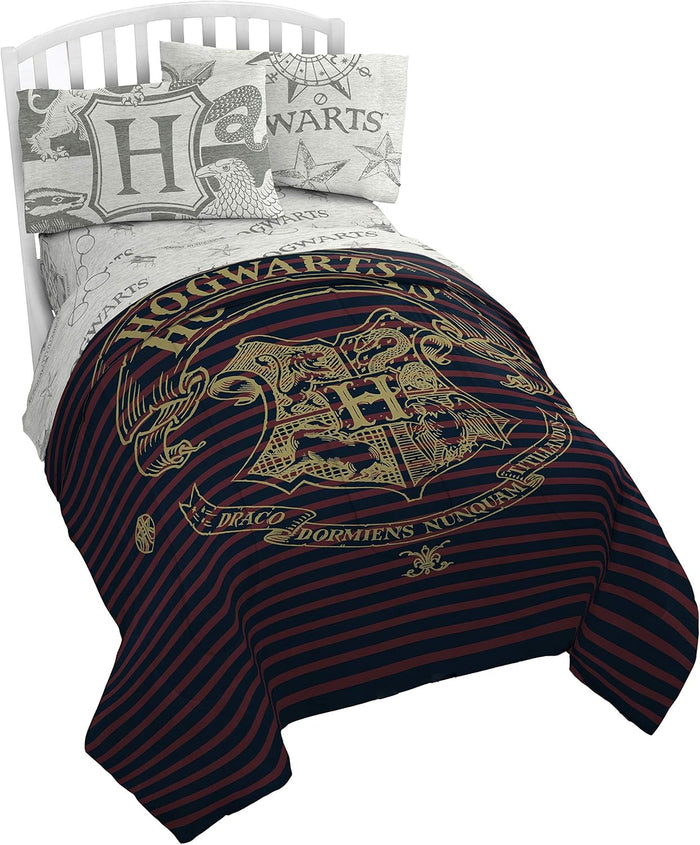Jay Franco Marvel Spiderman Burst 4 Piece Twin Bed Set - Includes Reversible Comforter & Sheet Set - Bedding - Super Soft Fade Resistant Microfiber - (Official Marvel Product)