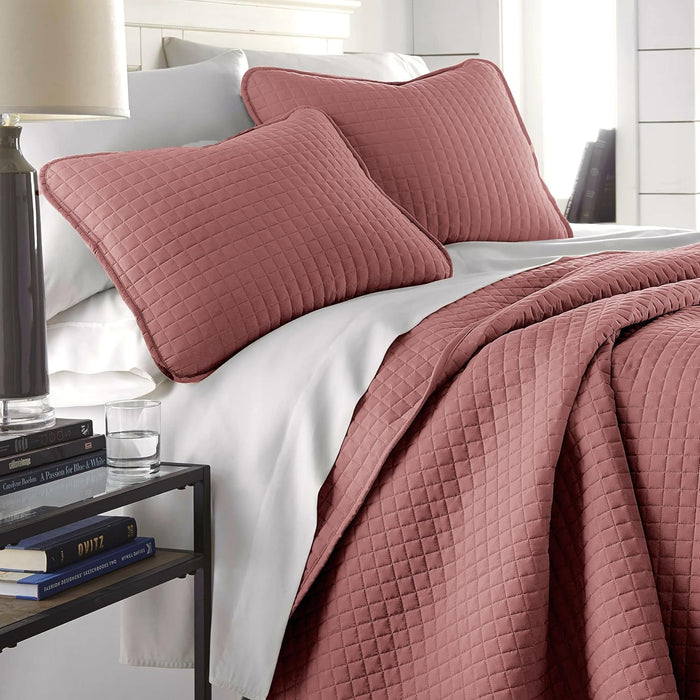 Southshore Fine Living, Inc. Quilts, Full/Queen Size Quilt Bedding Set, Easy Care Stain & Pet Hair Resistant Bedding, Coverlet Queen Size/Full Size Bedspread with 2 Pillow Shams, Dark Taupe