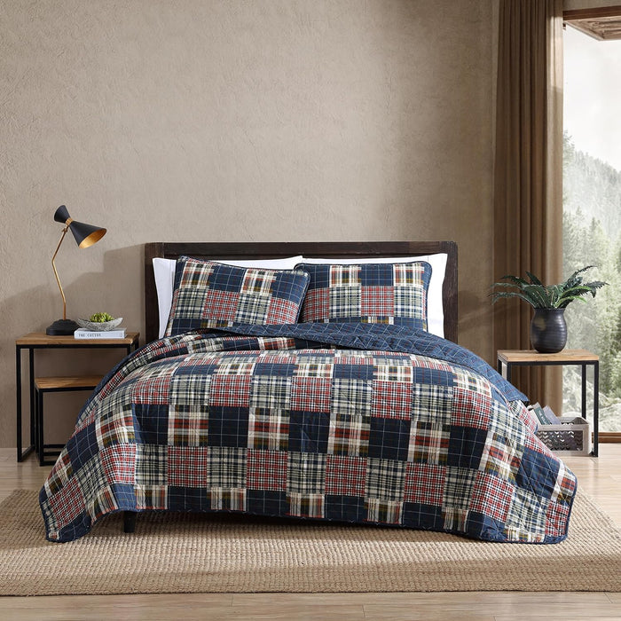 Eddie Bauer - Queen Quilt Set, Reversible Cotton Bedding with Matching Shams, Lightweight Home Decor for All Seasons (Eastmont Navy, Queen)